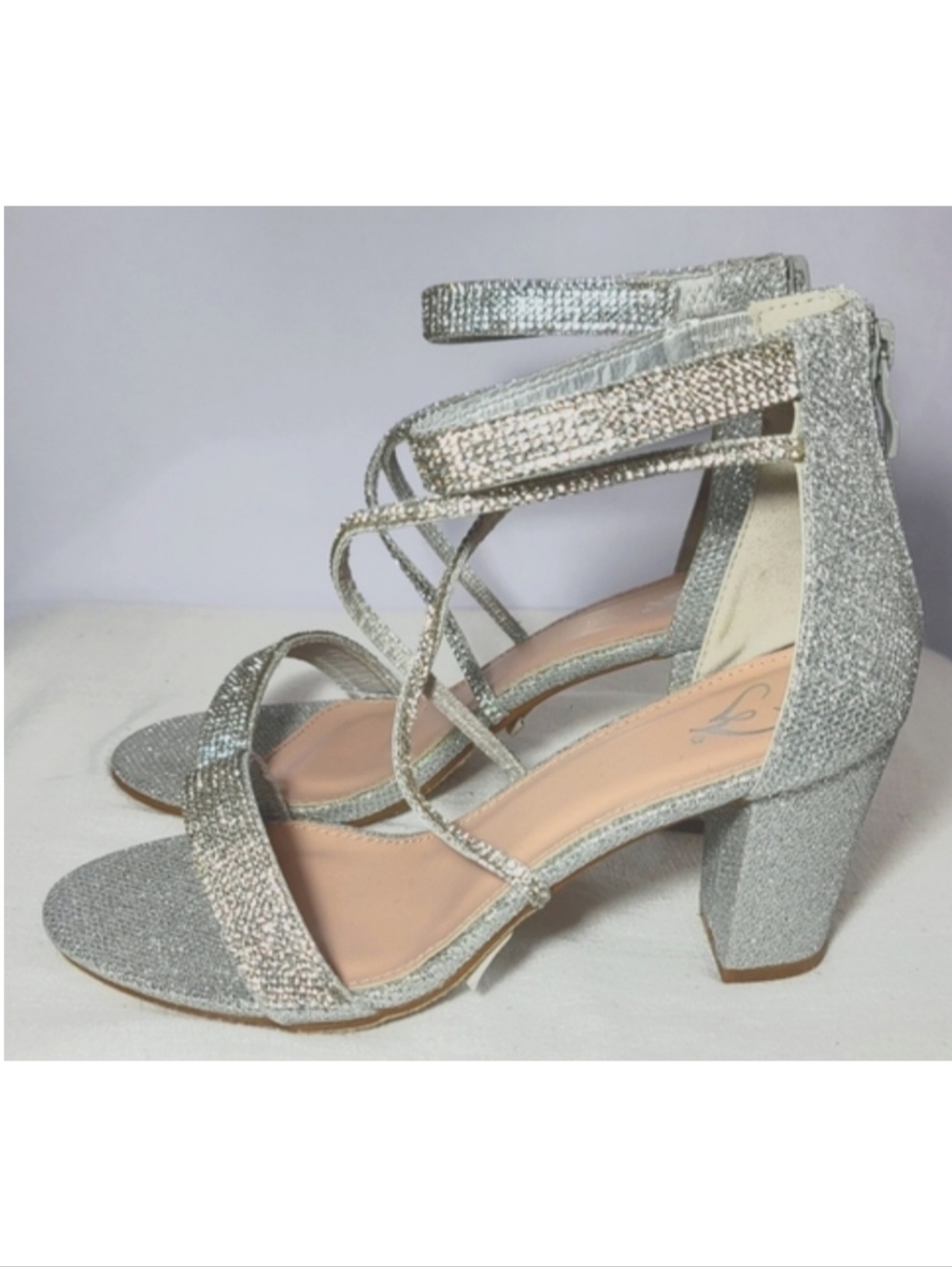 Windsor Women's Size 8 Rhinestones Block hees.